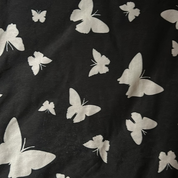 2/$15 Dainty butterfly mini skirt - Picture 4 of 6